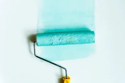 Peinture intérieure à Assay — murs, plafonds et boiseries